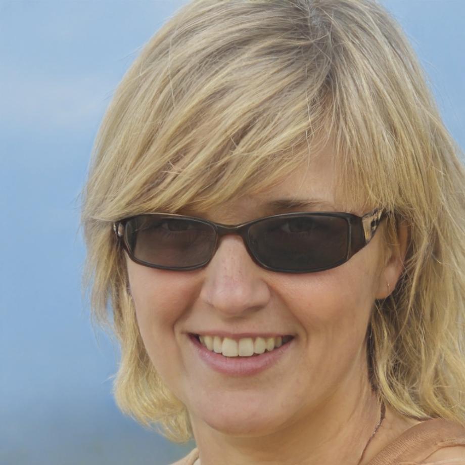 Portrait de Céleste Dubois, analyste financière